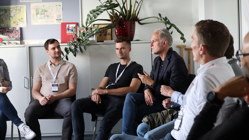 WG-Zimmer mit Dr. Jan-Erik Beuttel und Christoph Michl zum Thema „Fläche und Förderung“
