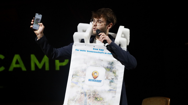 Janek Hildebrandt stellt seine App "Sightquest" vor